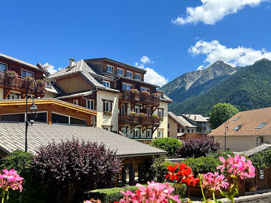 2 jours en chambre privilège dans un hôtel avec accès à l'espace bien-être à la montagne près d'Embrun