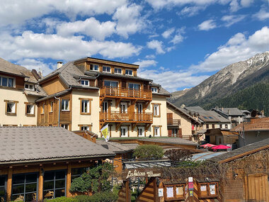 3 jours en chambre privilège dans un hôtel avec accès à l'espace bien-être près d'Embrun