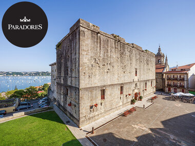 Parador de Hondarribia 4*: 1 noche con desayuno para 2 personas