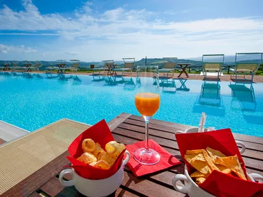1 notte con percorso spa e cena in Toscana