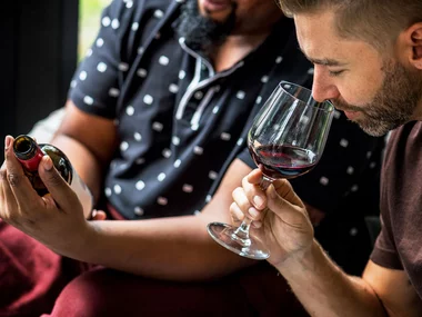 Alla scoperta di vini pregiati: video-degustazione con Winelivery