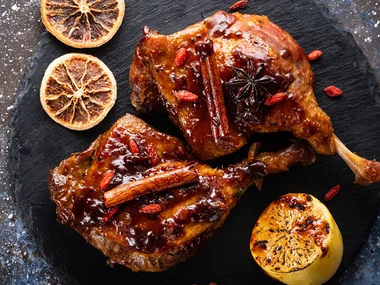 Dîner avec spécialités locales en France pour deux