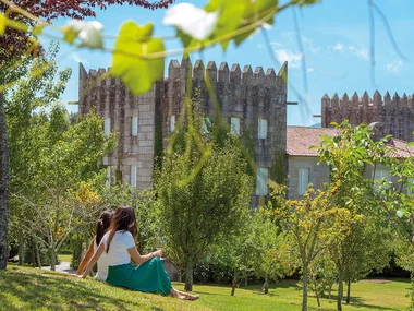 Visita guiada a bodega de Pazo Baión con maridaje de 3 Albariños