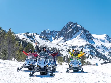 Ruta en moto de nieve doble en Andorra