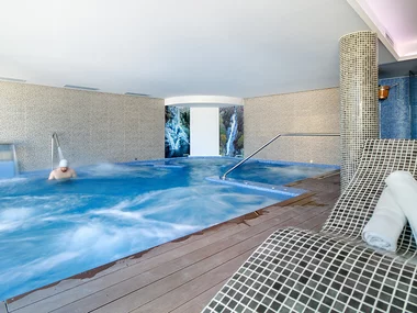 Acceso al circuito spa en Playa de Foz Hotel & Spa 4 estrellas