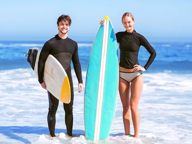 Surf en el norte para 2 personas: sesión de 2 horas o más de duración