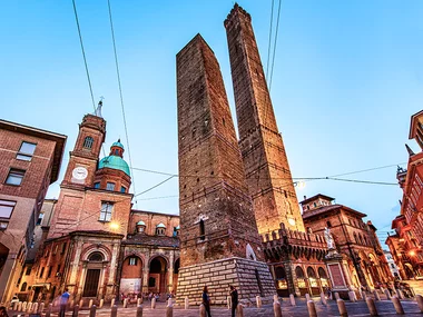 Io e te a Bologna: 2 notti in hotel 4* con aperitivo e ingresso alle Due Torri