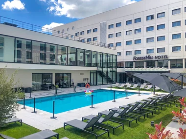 Séjour en hôtel 4 étoiles près de Paris avec accès à l'Aquaboulevard