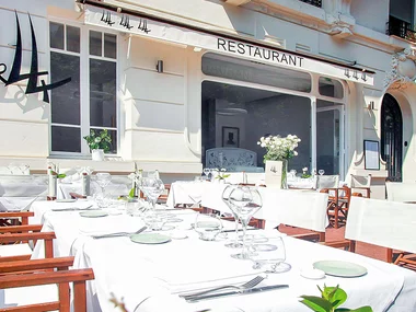 Repas gastronomique au restaurant Le 44 à Antibes