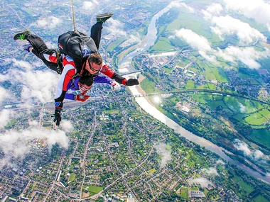 Saut en parachute en tandem au sud de Paris