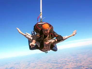 Saut en parachute près de Péronne