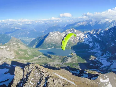 Gleitschirmflug im Val-d'Illiez