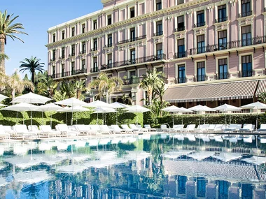 Soin du visage de 30 min et accès de 2h à un espace bien-être sur la Côte d’Azur