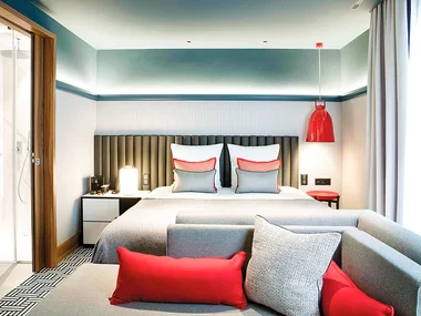 Übernachtung im 4-Sterne-Hotel in Genf