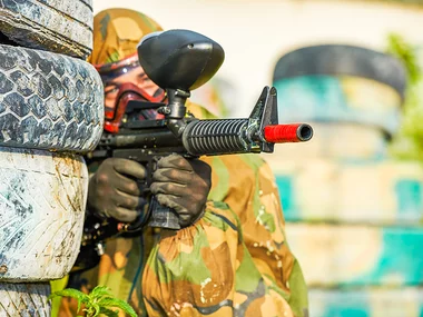 2 uur paintballen in Bergen