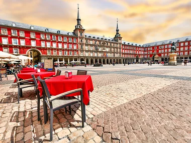 Degusta Madrid: 1 experiencia culinaria para 2 personas