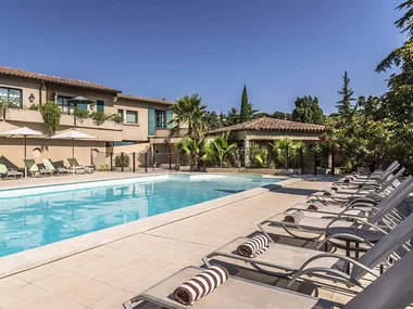 Séjour en hôtel 4 étoiles près d'Avignon