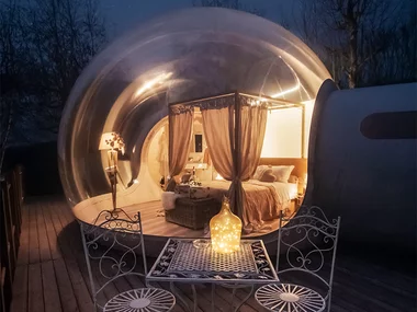 Due cuori sotto le stelle: 1 notte in Bubble Room