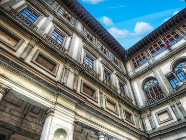 Tra santi ed eroi: tour guidato saltafila per 2 adulti presso le Gallerie degli Uffizi