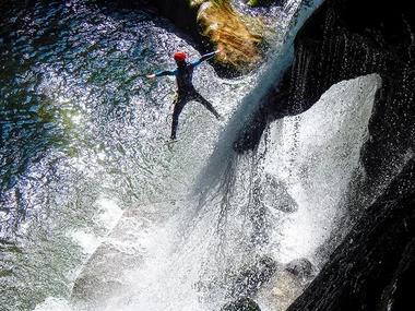 Canyoning dans le canyon du Furon près de Grenoble