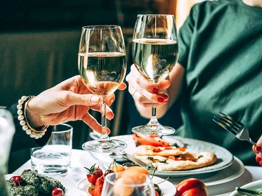 Genuss und Romantik: Gourmet-Dinner für 2 Frauen in Lausanne