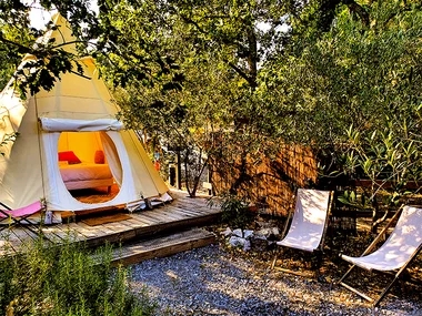2 jours insolites en tipi avec accès illimité au spa privatif en Ardèche