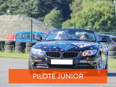 Stage de pilotage enfant : 10 tours de circuit au volant d'une BMW Z4 Roadster