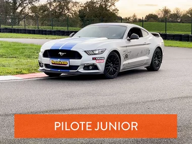 Stage pilotage enfant : 3 tours de circuit au volant d'une Ford Mustang V8