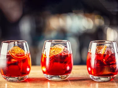 Abbonamento gastronomico a domicilio: amari, vini o gin