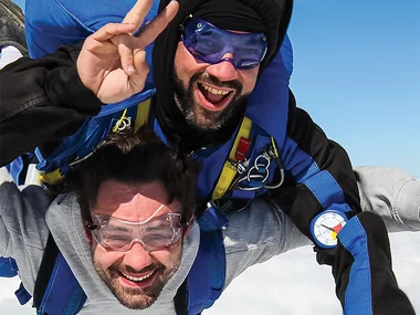 Saut en parachute en tandem près de Dijon