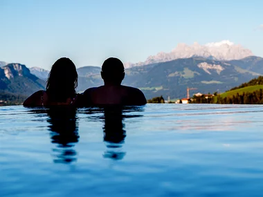 Escapade de luxe : 2 jours avec accès à la piscine panoramique pour 2 personnes