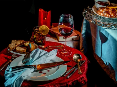 Cena con delitto nei pressi del Lago di Lemano: spettacolo interattivo per 2 persone