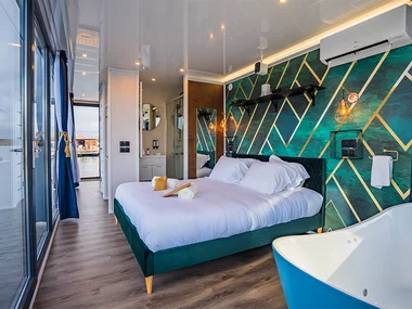 2 jours insolites en maison flottante insolite sur les bords de Seine