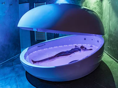 Floating therapy a Milano: relax in vasca di deprivazione sensoriale