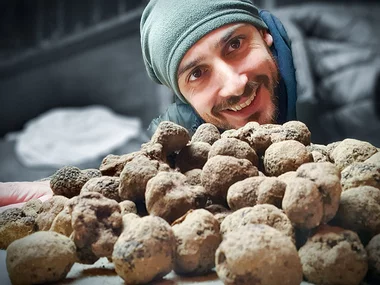 Caccia al tartufo e pranzo gourmet vicino a Roma