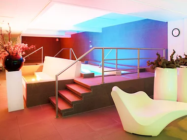 Wellnessmoment deluxe: 1 spabezoek of verzorging voor 2