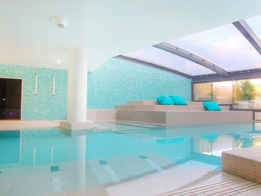Bassin bien-être à La Baule : bain bouillonnant et hammam
