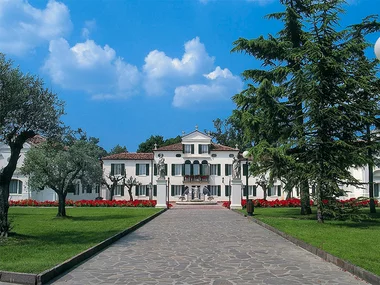 2 notti con cena e Spa in una villa settecentesca 4* a Treviso