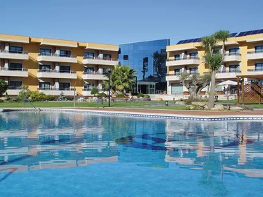 2 noches con desayuno, cena y acceso a spa para 2 en el Hotel Spa Galatea 4*