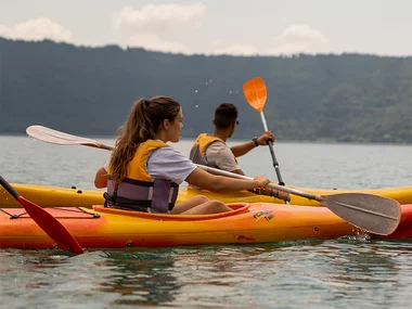 Tour in kayak sul Lago di Castel Gandolfo tra le rovine romane