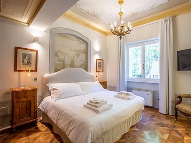 Soggiorno in villa liberty a Firenze con piscina