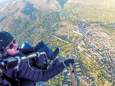 Vuelo en paramotor en Madrid con DParapente
