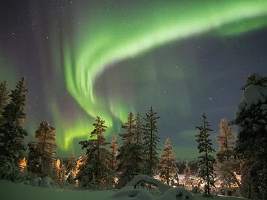 2 magiche notti per ammirare l’Aurora Boreale e giro in slitta trainata dai cani