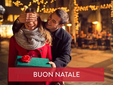 Sorpresa sotto l'albero: avventure, soggiorni o coccole di coppia
