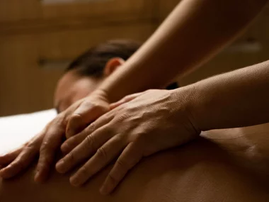 Spa Siargao at Hotel 1898: masaje relajante de 50 min y acceso a spa