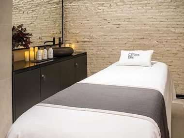 Signature Spa at Yurbban Passage Hotel & Spa: masaje y acceso a la zona de aguas