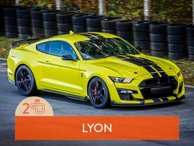Stage de pilotage en Ford Mustang Shelby GT500 sur le circuit de Saint-Laurent-de-Mure