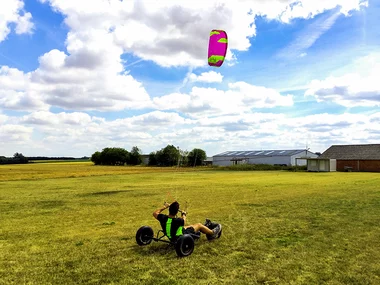 Cours de kitesurf ou de kitebuggy de 2h avec Dim Kite Liernu