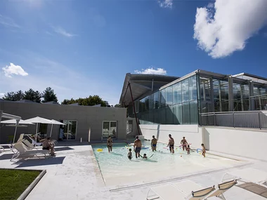 Dolce relax di coppia: un accesso giornaliero alle terme o Spa e benefit