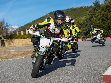 Curso de pilotaje de moto en Chicho Lorenzo School Alpedrete